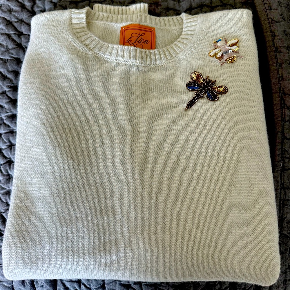Le Lion Puff Cream Sweater with Embellishments